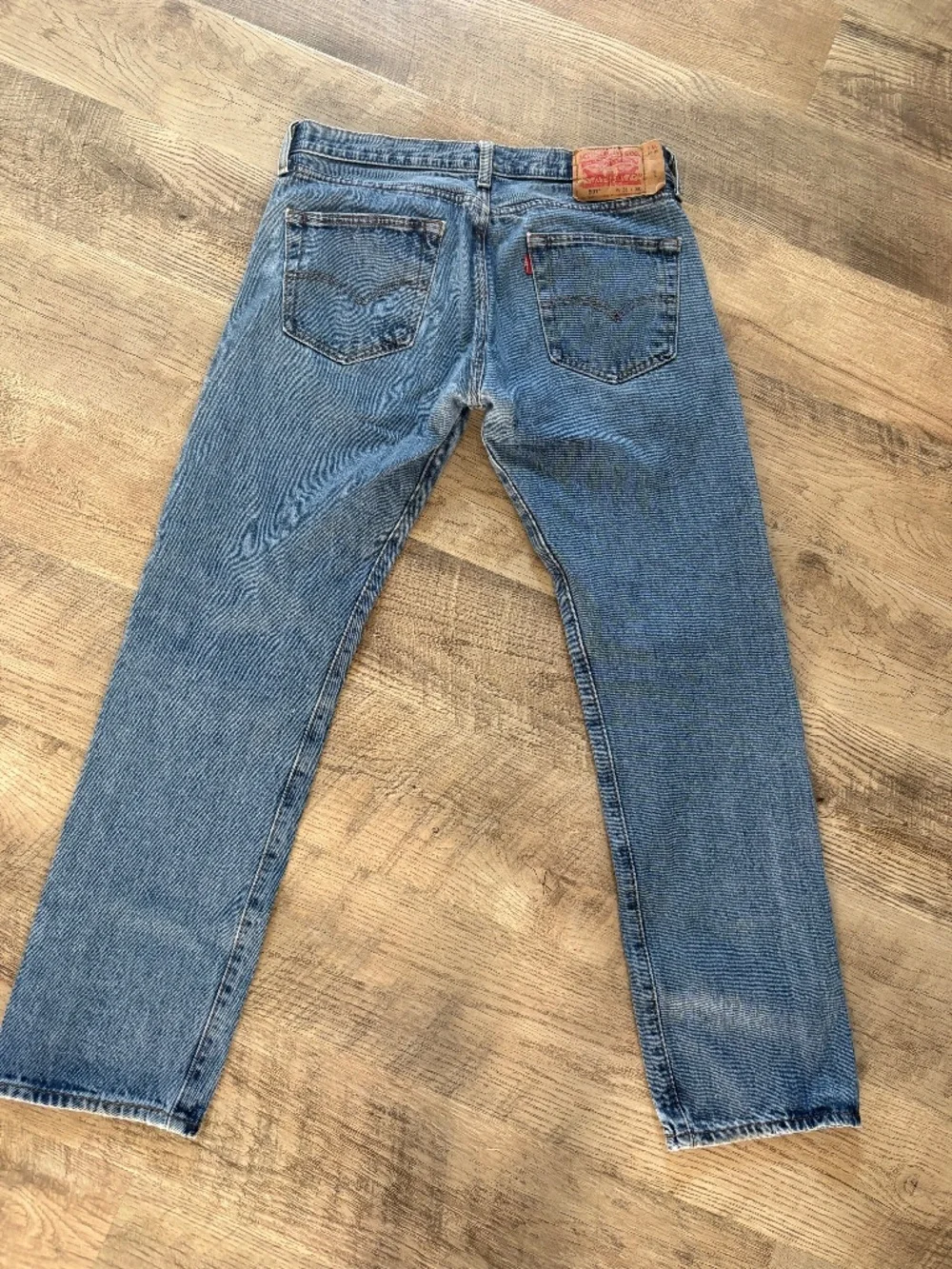 Levi’s 501 Original Fit Jeans Medium Stonewash waist 31 x length 30